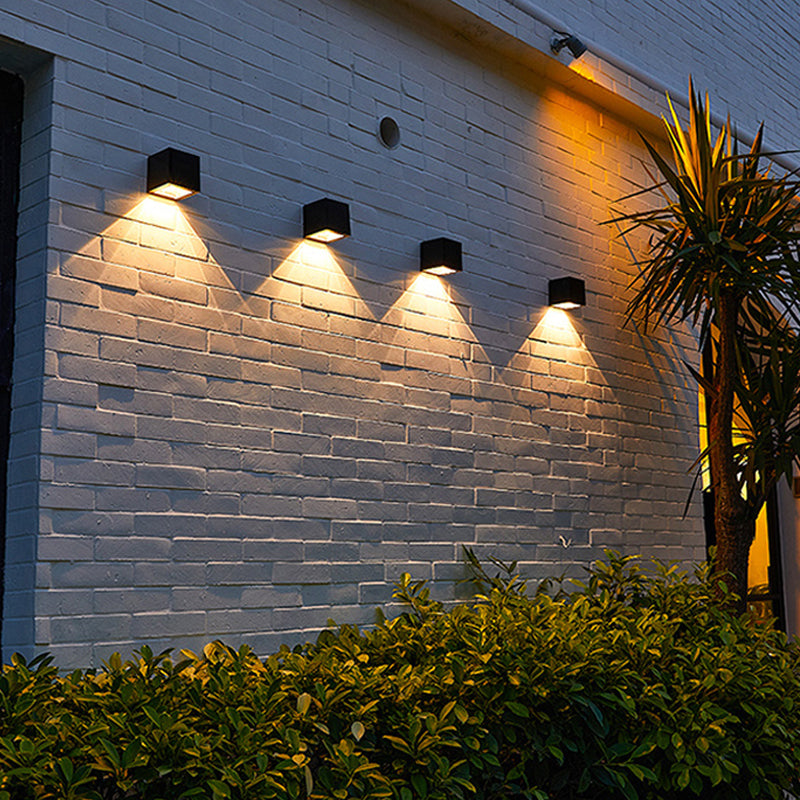 Sunlight – Elegant Wall Lamp