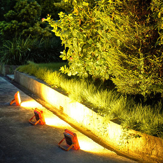 SoleoGO - Solar-powered Carrying Lamp