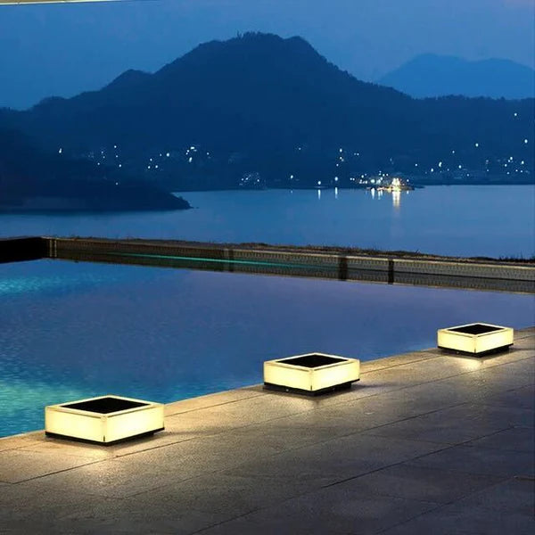VividGlow - Solar Outdoor Lamp