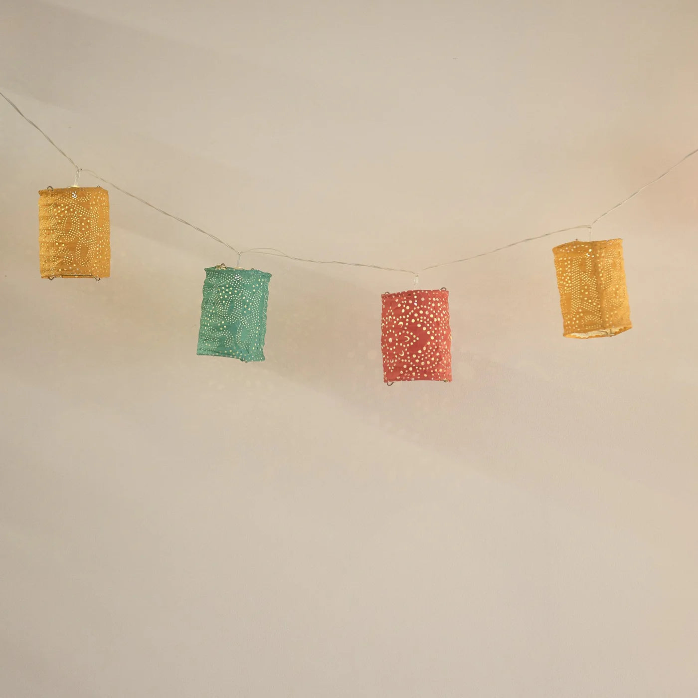ColourGlow Lantern Chain