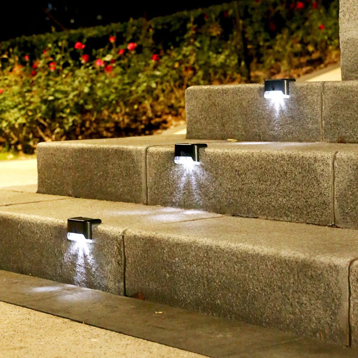 Solveil - Solar-Powered Outdoor Light