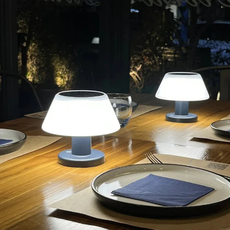 Eclipta - Solar Table Lamp