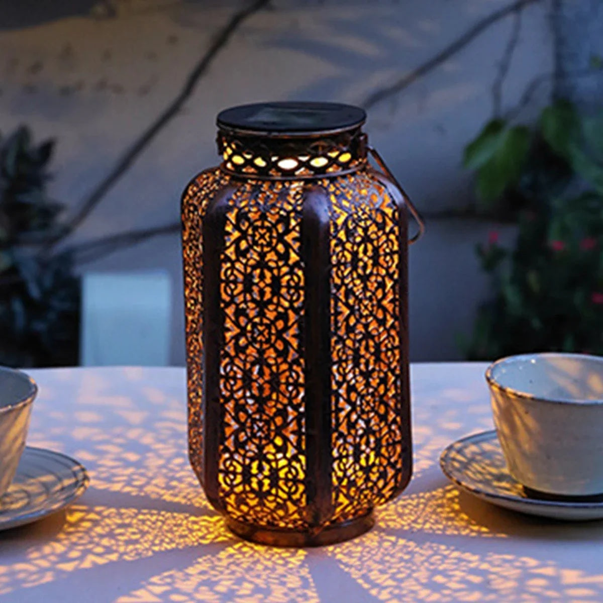 LumiRustic – Solar Hanging Lantern